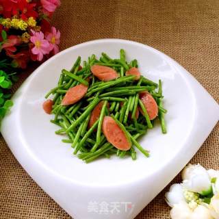 芦蒿炒香肠的做法步骤：10