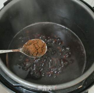 红豆黑米粥的做法步骤：3