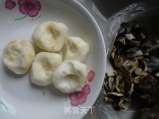 荸荠银耳汤的做法步骤：3