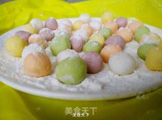 五彩糯米小丸子的做法步骤：6