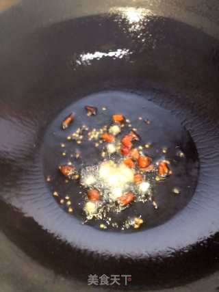 泡豇豆炝炒马兰头的做法步骤：6