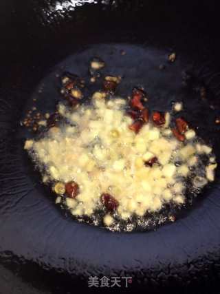 泡豇豆炝炒马兰头的做法步骤：7