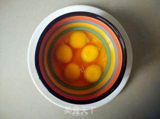 葱香鸡蛋卷的做法步骤：3