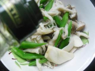 柠汁拌鲜杂菇的做法步骤：7