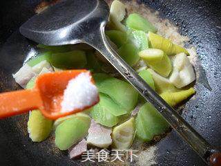 咸肉煮双笋的做法步骤：8