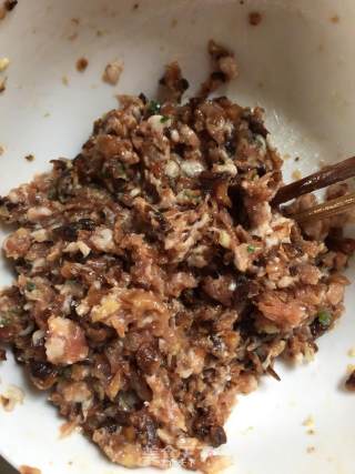 香菇馄饨的做法步骤：3
