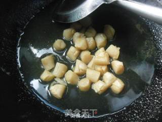 枸杞烩干贝的做法步骤：4
