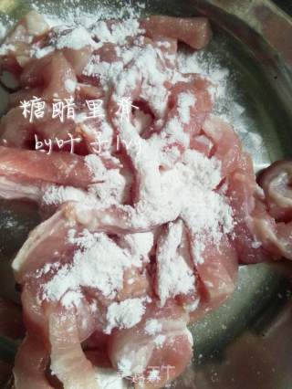 酸甜开胃～糖醋里脊的做法步骤：2