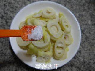 腊肠蒸雷笋的做法步骤：6