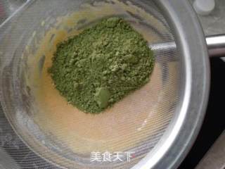 抹茶蛋糕卷的做法步骤：6