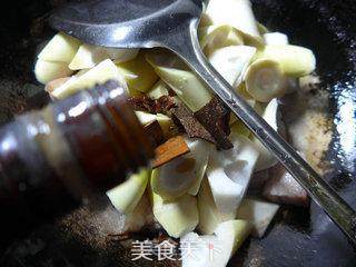 雷笋烧五花肉的做法步骤：5