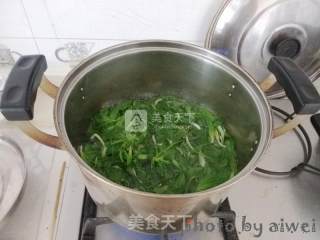 荠菜馄饨的做法步骤：2