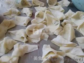 荠菜馄饨的做法步骤：10