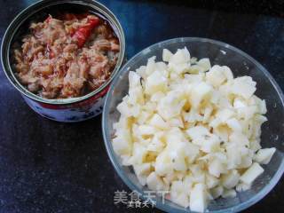 金枪鱼披萨的做法步骤：6