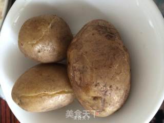 黑胡椒土豆泥的做法步骤：1