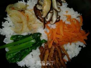 石锅拌饭——快捷版的做法步骤：5