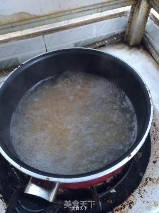 黑椒牛排+意面的做法步骤：2