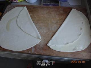 香甜炼乳花卷奶香花卷馒头的做法步骤：6