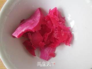西方养颜圣品——火龙果皮麦芬的做法步骤：3