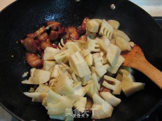 五花肉炖春笋的做法步骤：11