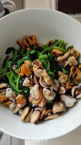 海虹拌菠菜的做法步骤：6