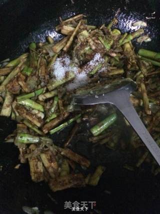 酱油焖笋的做法步骤：8