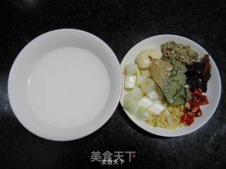 剁椒凤尾鱼的做法步骤：2