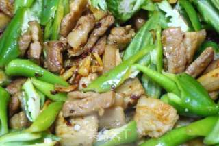 超级下饭的辣椒炒肉的做法步骤：7