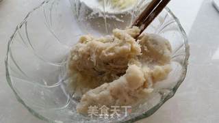 鲜虾芝心土豆球的做法步骤：6