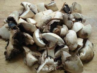 口蘑咖喱鸡的做法步骤：4