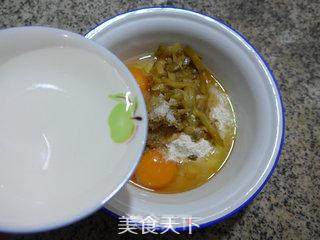 榨菜鸡蛋饼的做法步骤：6