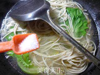 榨菜生菜汤面的做法步骤：6
