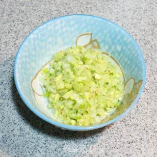 接地气的中式汉堡-----腊味肉夹馍的做法步骤：7