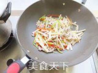 家庭必备菜竹笋肉丝的做法步骤：10