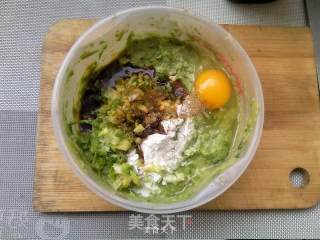 韭香翡翠肉丸的做法步骤：6