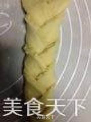 椰蓉辫子面包的做法步骤：6