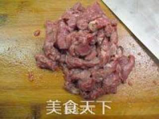 泡椒牛肉，想尝尝吗？的做法步骤：3