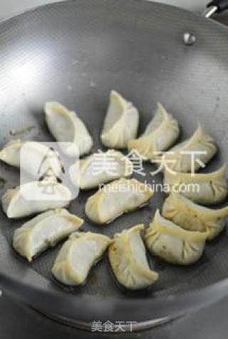 韭菜鲜肉饺的做法步骤：14