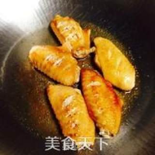 蜜汁鸡翅的做法步骤：3