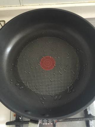 天津正宗煎饼果子的做法步骤：3
