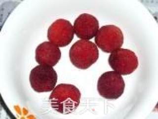 一碗舒心的佳品糖水浸杨梅的做法步骤：2
