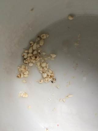 川贝雪梨糖水的做法步骤：2