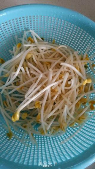 韩式 豆芽汤——简单，开胃，解酒，下饭的做法步骤：3