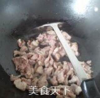 辣椒炒肉的做法步骤：1