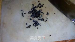 DIY甜点——黑加仑白巧克力的做法步骤：1