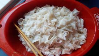 家乡风味凉拌黄瓜丝凉皮的做法步骤：4