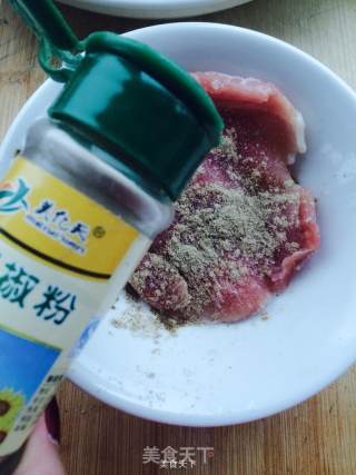 肉夹饼的做法步骤：1
