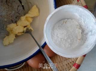 卡仕达泡芙的做法步骤：1