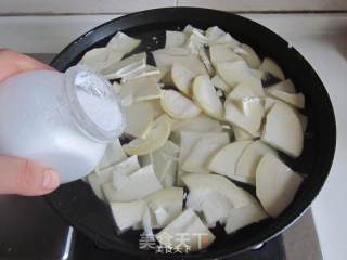青蒜冬笋炒口条的做法步骤：5