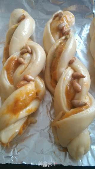 南瓜扭纹包的做法步骤：9